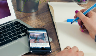 5 Ways to Become a Online Reseller Customers Love customersloveblogfinal