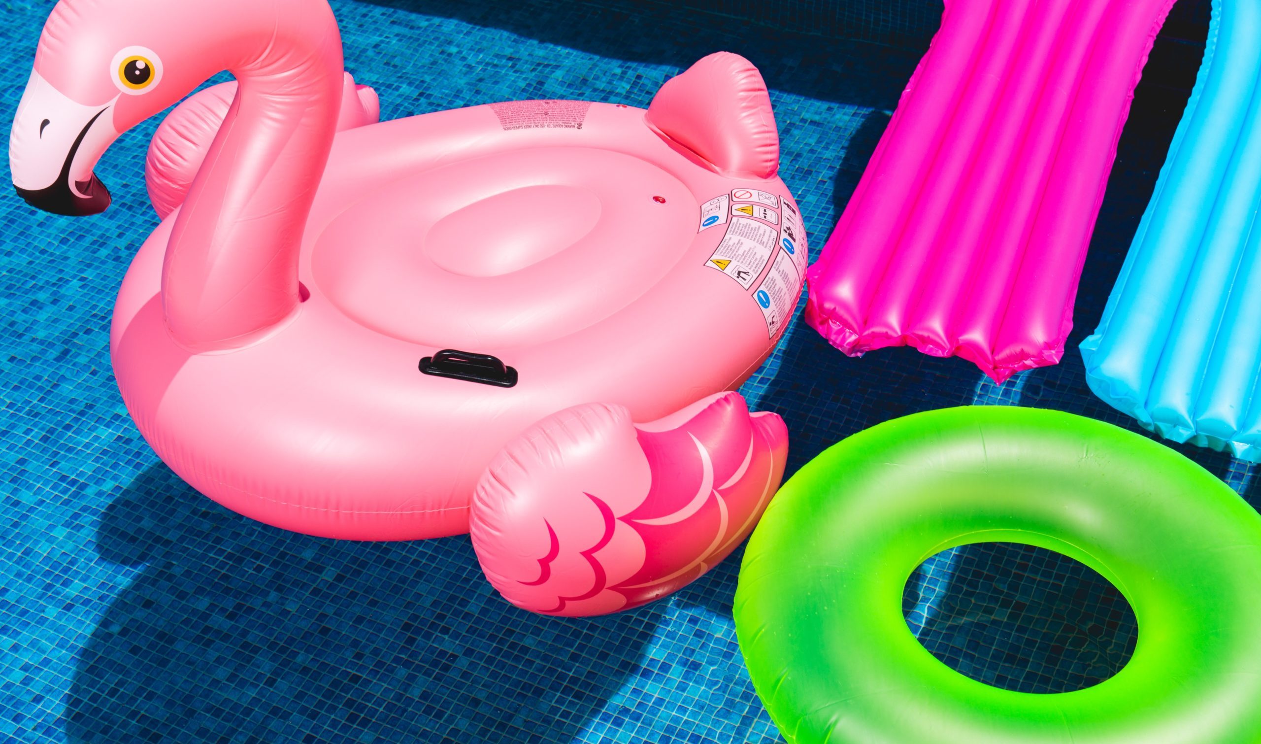 Inflatable pool toys